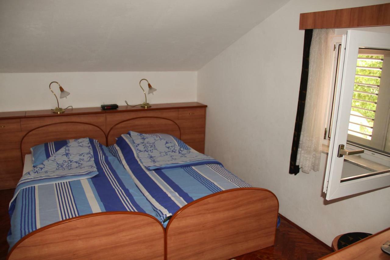 Apartmani Rasan Malinska Exterior foto